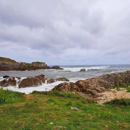 El Faro De La Barquera *