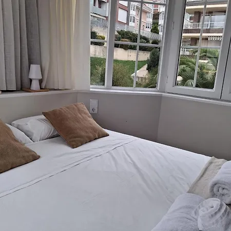 El Faro De La Barquera * サン・ビセンテ・デ・ラ・バルケラ