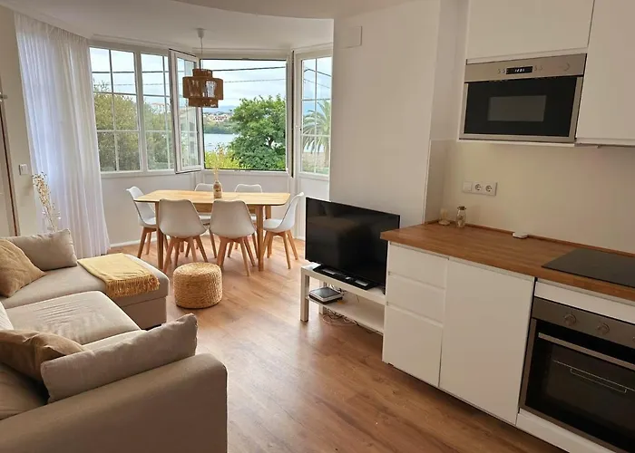 El Faro De La Barquera