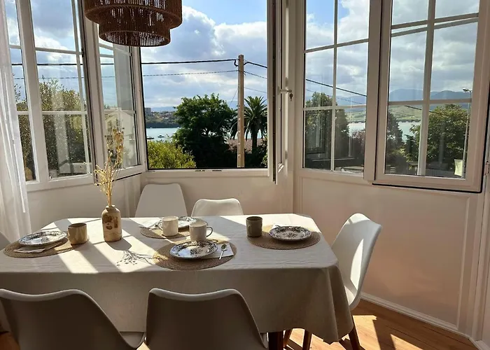 El Faro De La Barquera San Vicente De La Barquera