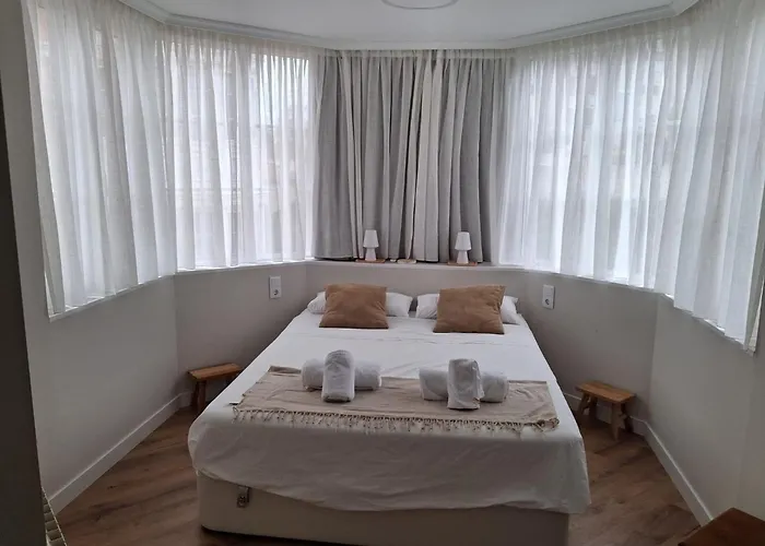 El Faro De La Barquera San Vicente De La Barquera