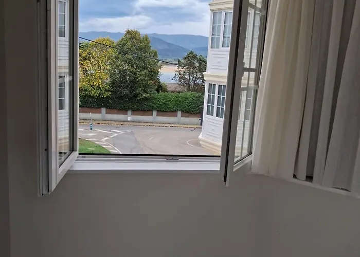 El Faro De La Barquera * San Vicente De La Barquera