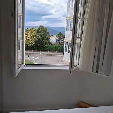 El Faro De La Barquera * סן ויסנטה דה לה ברקרה